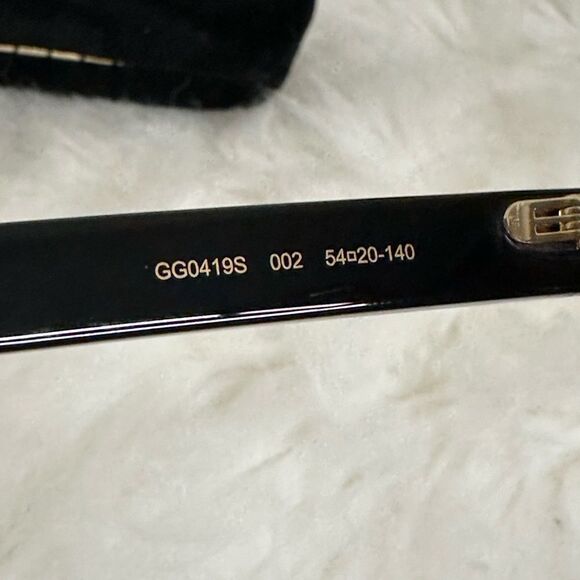?Authentic Gucci Sunglasses with Case ? main image 9